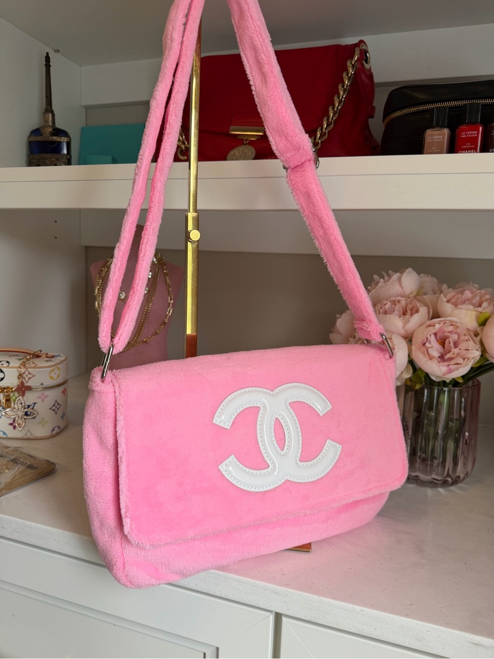 Made for Chanel Precision ~  Pink Plush Shoulder Bag with White CC Logo - Picture 3 of 16